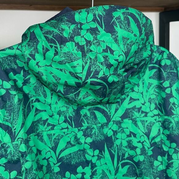 Columbia Ridge Gates Women's Green Distressed Tropical Print Jacket - Picture 9 of 11